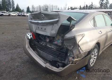 2015 Nissan Altima 2.5/2.5 S/2.5 Sl/2.5 Sv z USA, uszkodzony, nr VIN 1N4AL3AP0FN312779